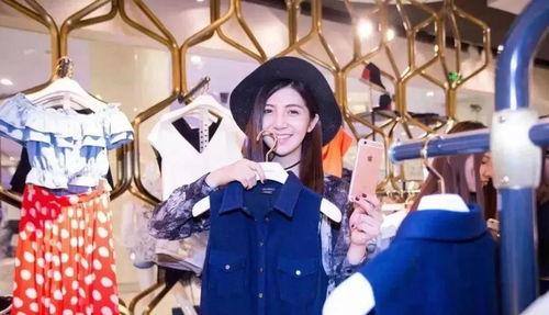 cggolive51吃瓜网红,瓜田里的吃瓜网红,带你领略网络世界的趣味人生