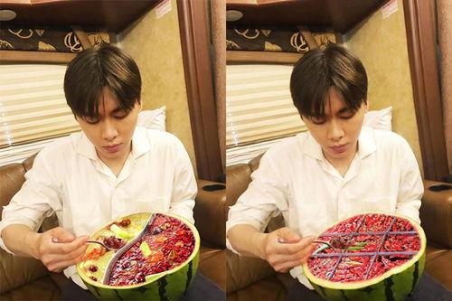 51吃瓜群众网李易峰,51吃瓜群众网热议焦点，揭秘娱乐圈风云人物